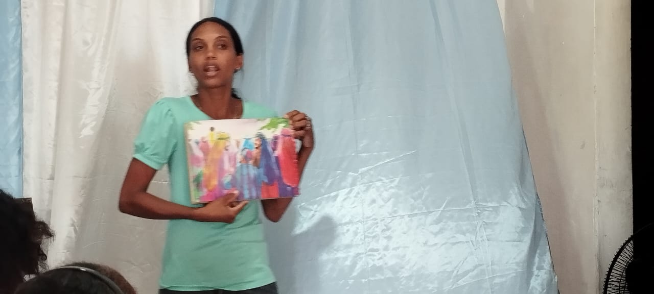 Adult teaching bible story